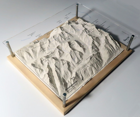 Aletsch region model M1:80k
