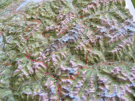Reliefkarte_AlpenWest_MontBlanc.jpg