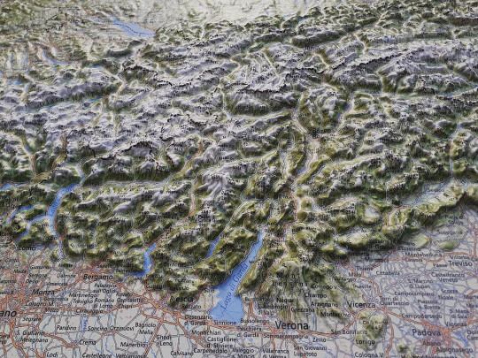 3D Raised relief map Alps XL, 1:1,000,000