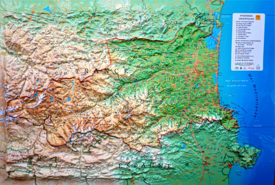Raised relief map Pyrenées orientales