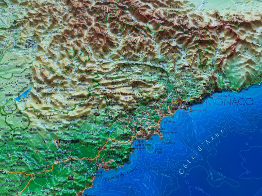 Preview: Raised relief map southern France