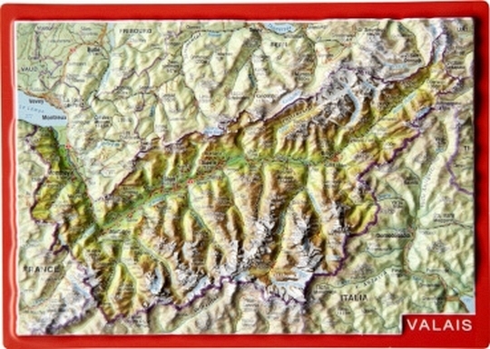 Relief postcard Valais