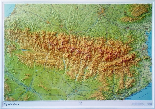 raised relief map pyrenees big