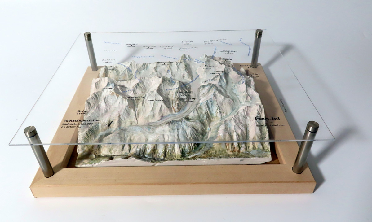 Aletsch region model with plexiglass pane