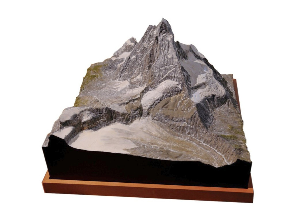 Matterhorn Bergmodell Osten