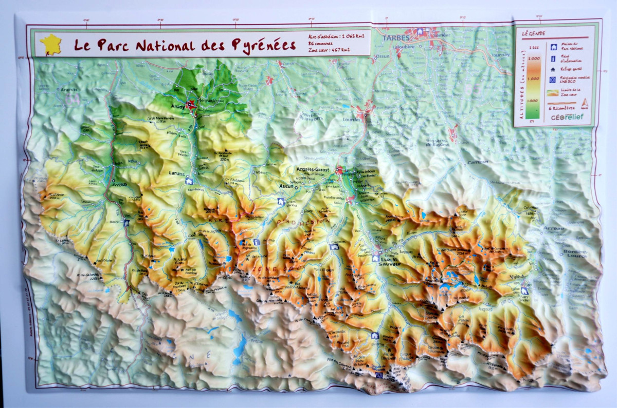 Raised relief map Pyrenees National Park