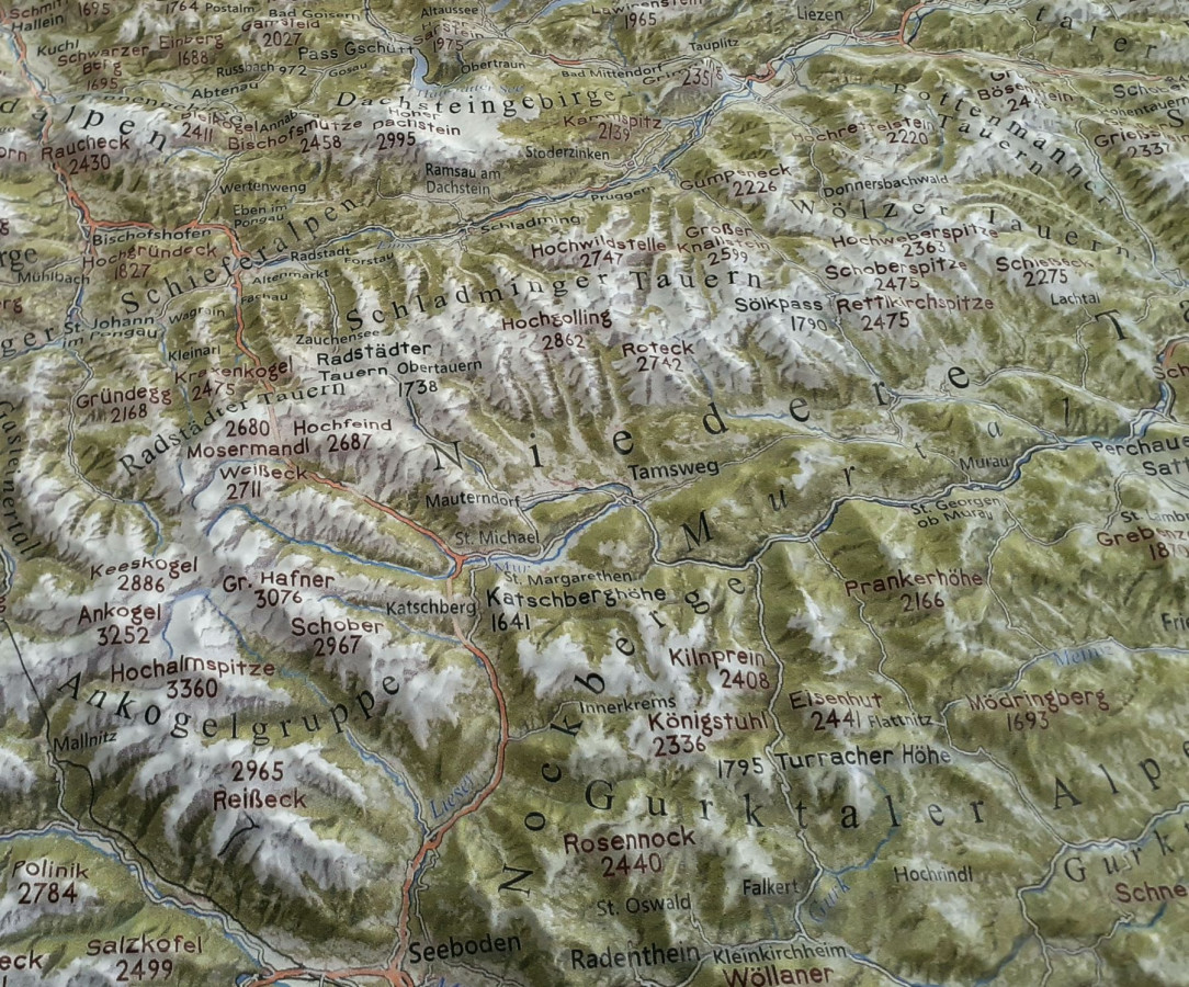 Raised relief map Alps East 1:500.000
