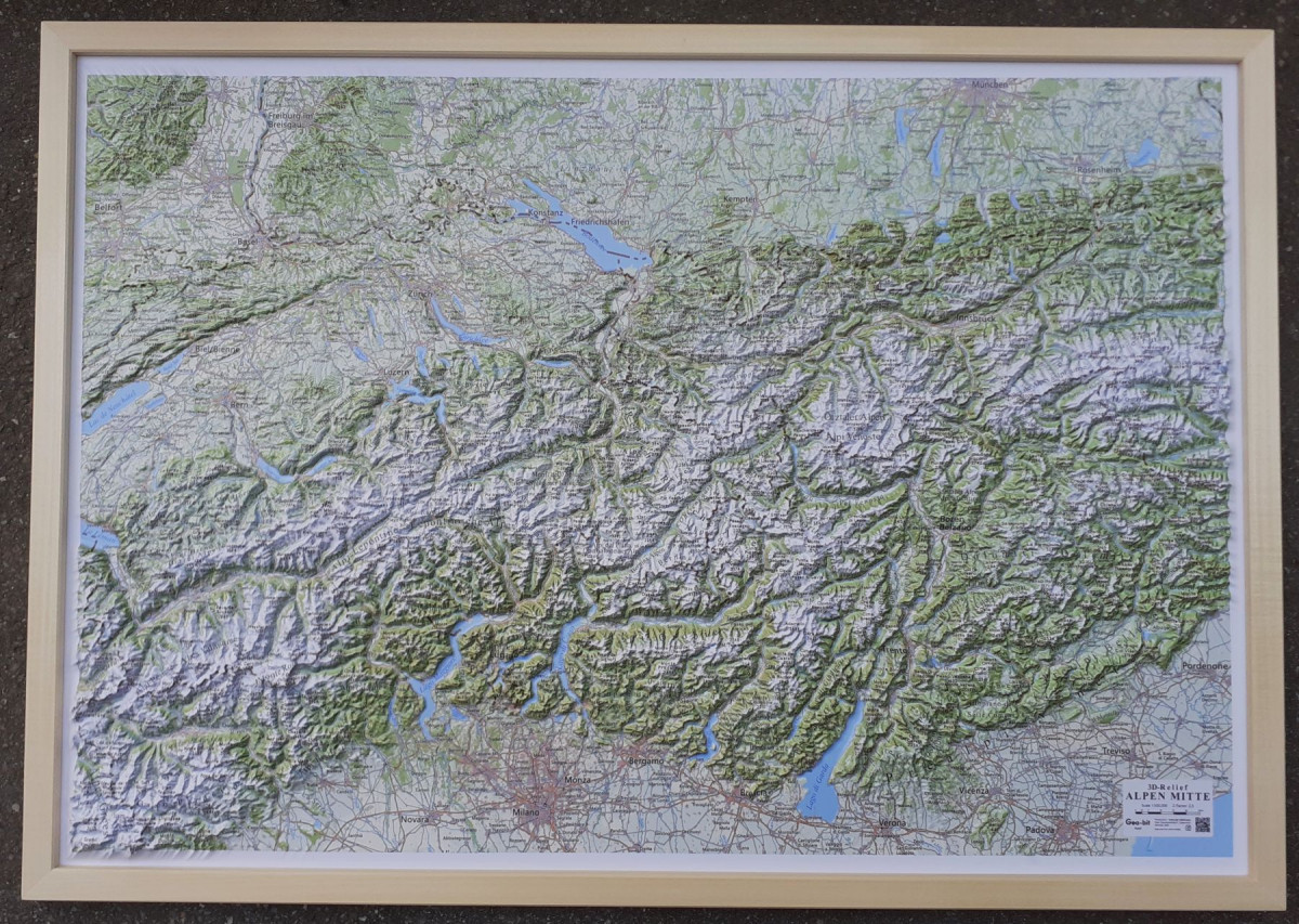 Reliefkarte_AlpenMitte