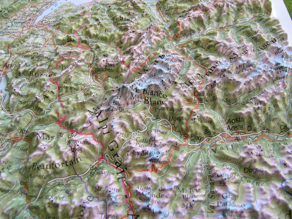 Reliefkarte_AlpenWest_MontBlanc.jpg