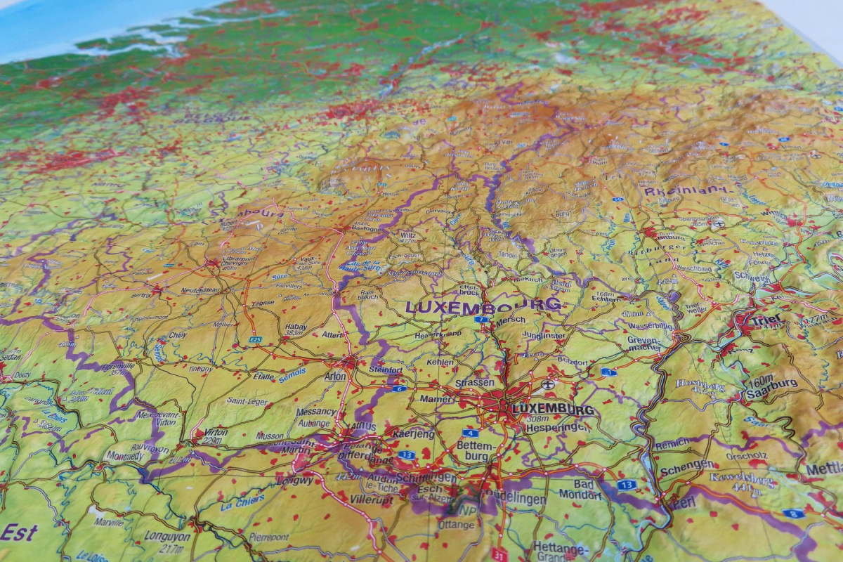 Reliefkarte_Benelux_Luxemburg