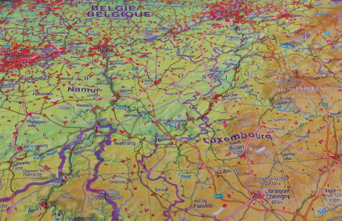 Reliefkarte_Benelux_Namur