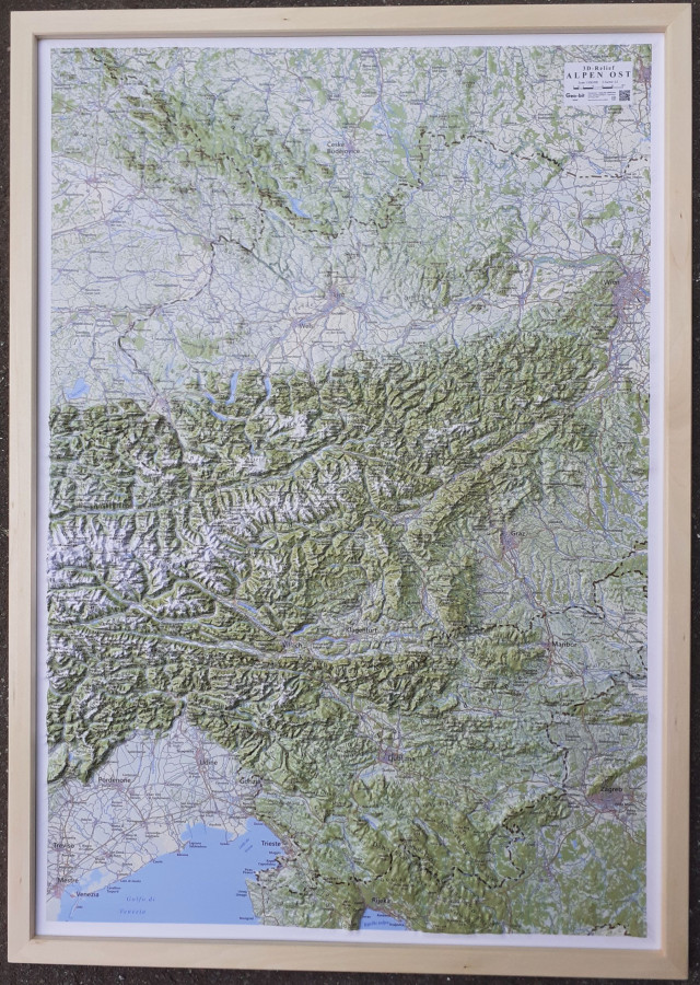 Raised relief map Alps East 1:500.000