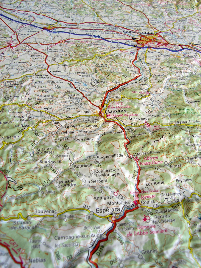 Reliefkarte_Ostpyrenäen_Limoux.JPG