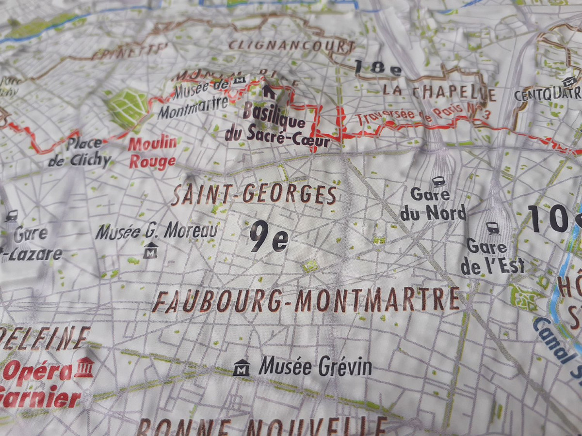 Raised relief map Paris