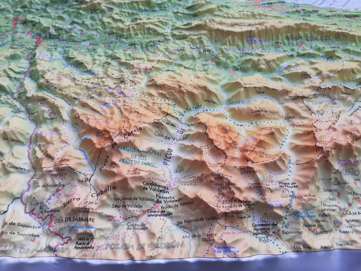Relief Picos de Europa et Costa Oriental