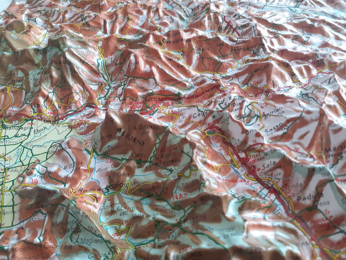 Raised relief map Puglia et Basilicata