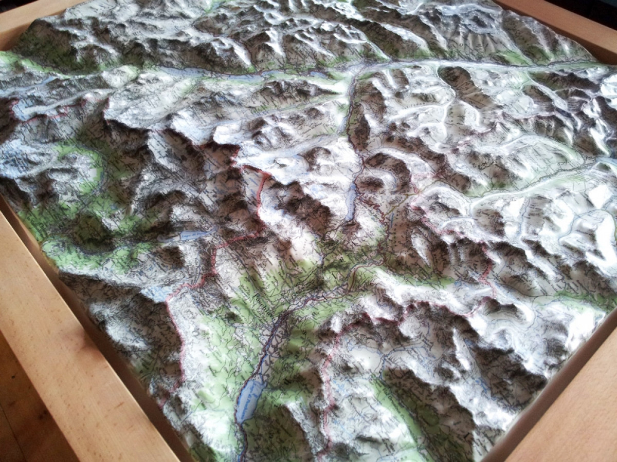 Custom raised relief models