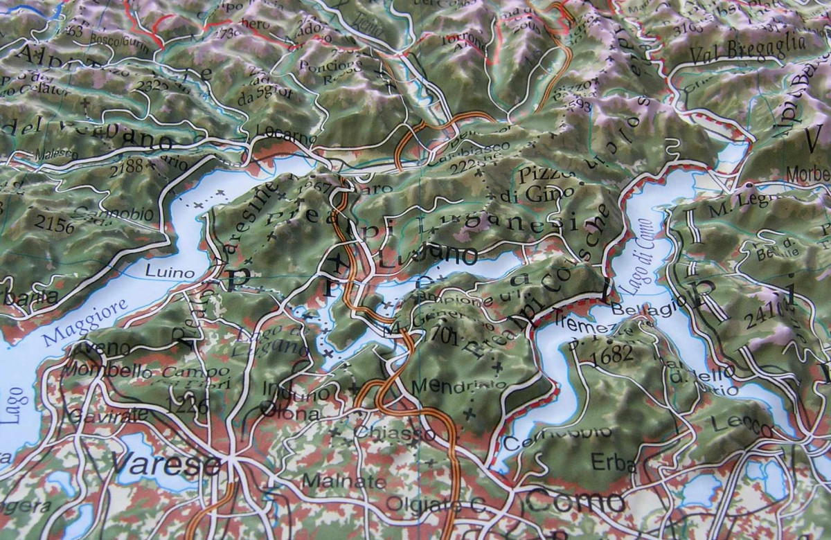 Raised relief map total Alps 1:500.000