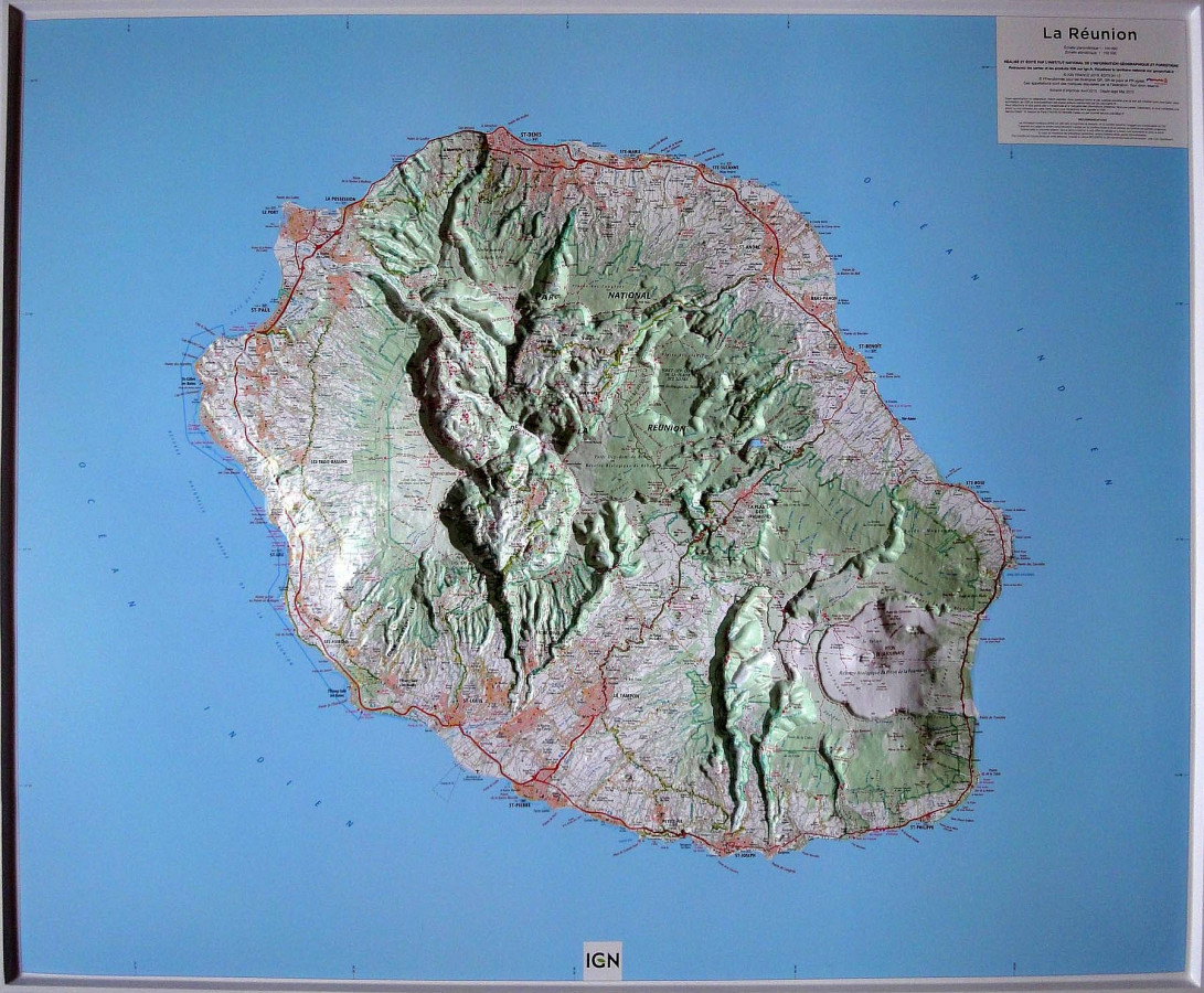 raised relief map_LaReunion_big