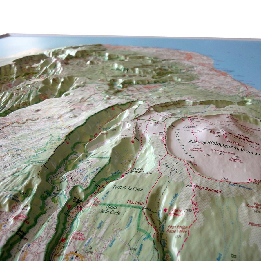 Raised relief La Reunion, medium as 3d map