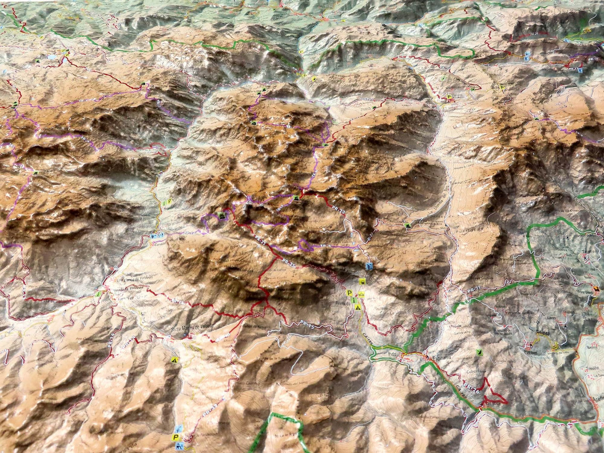 Carte en relief 3D détail Picos de Europa